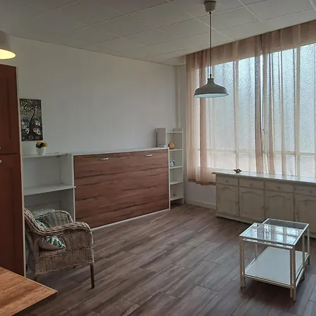 Loft Apartment *